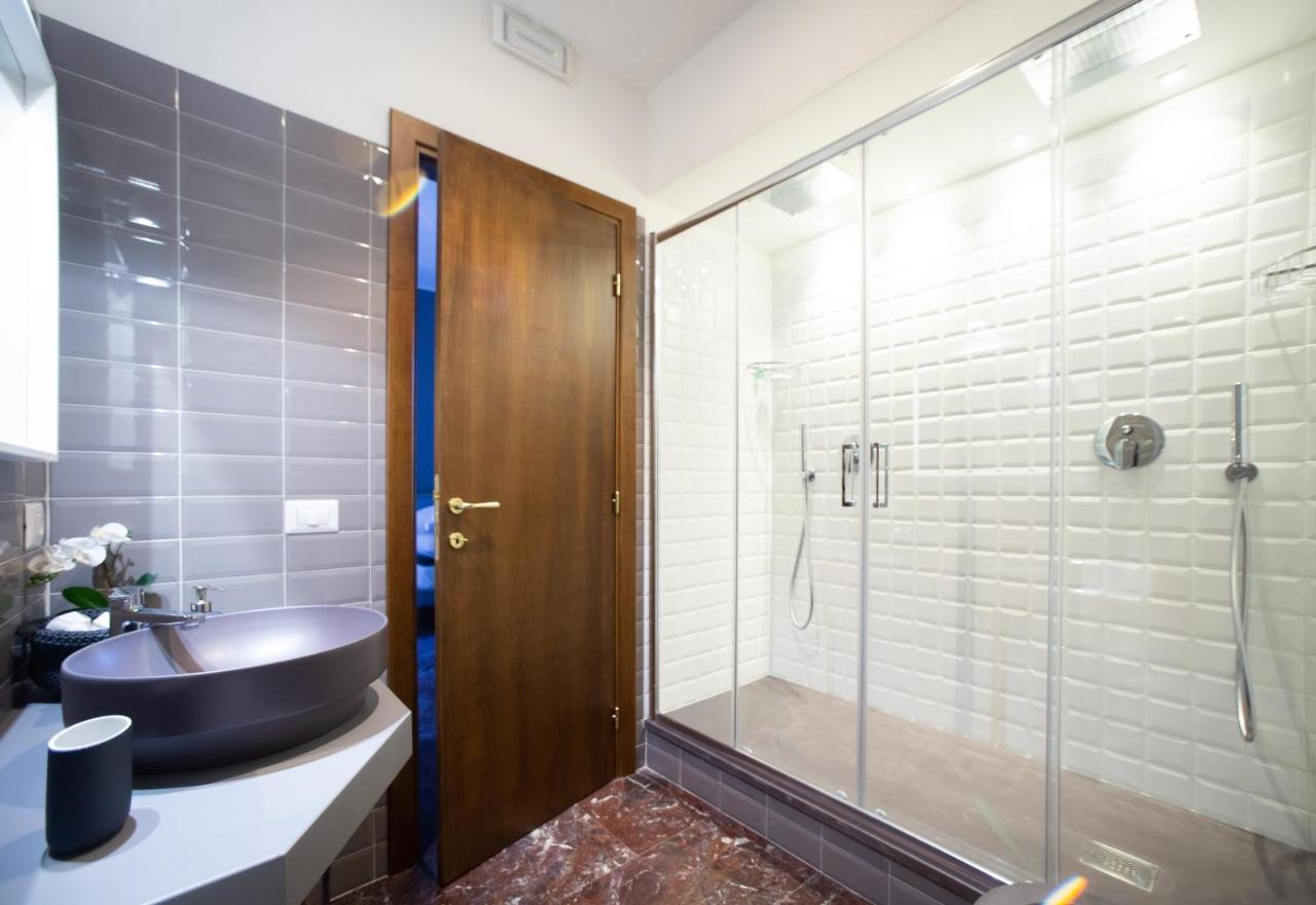 Lombardia40 Luxury Suites Рим Экстерьер фото