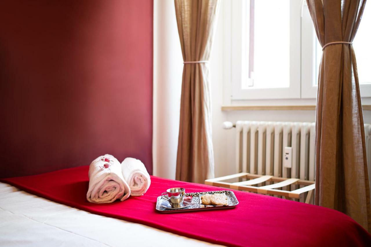 Lombardia40 Luxury Suites Рим Экстерьер фото