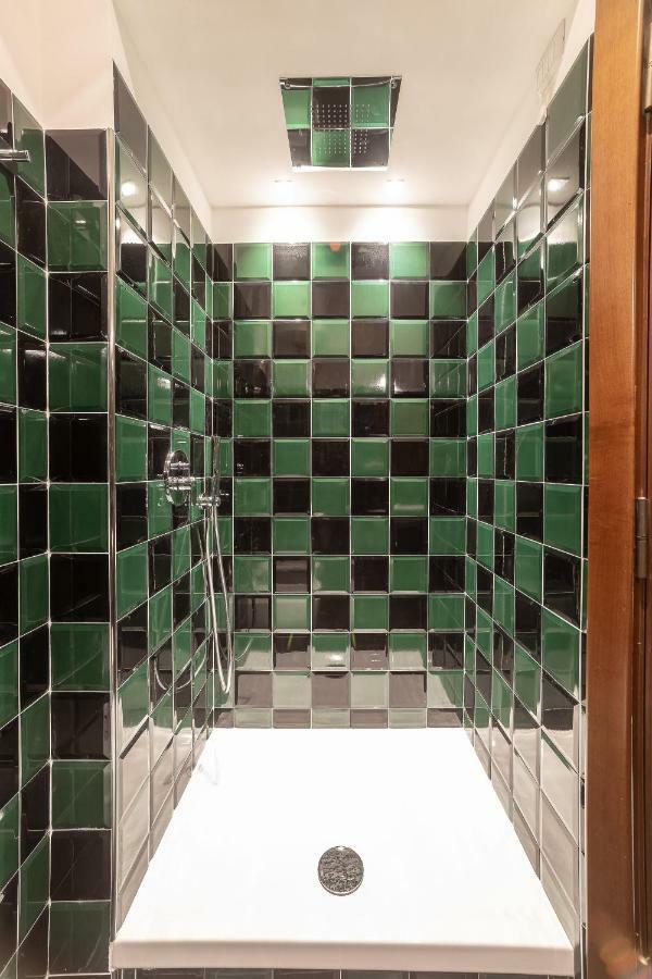 Lombardia40 Luxury Suites Рим Экстерьер фото
